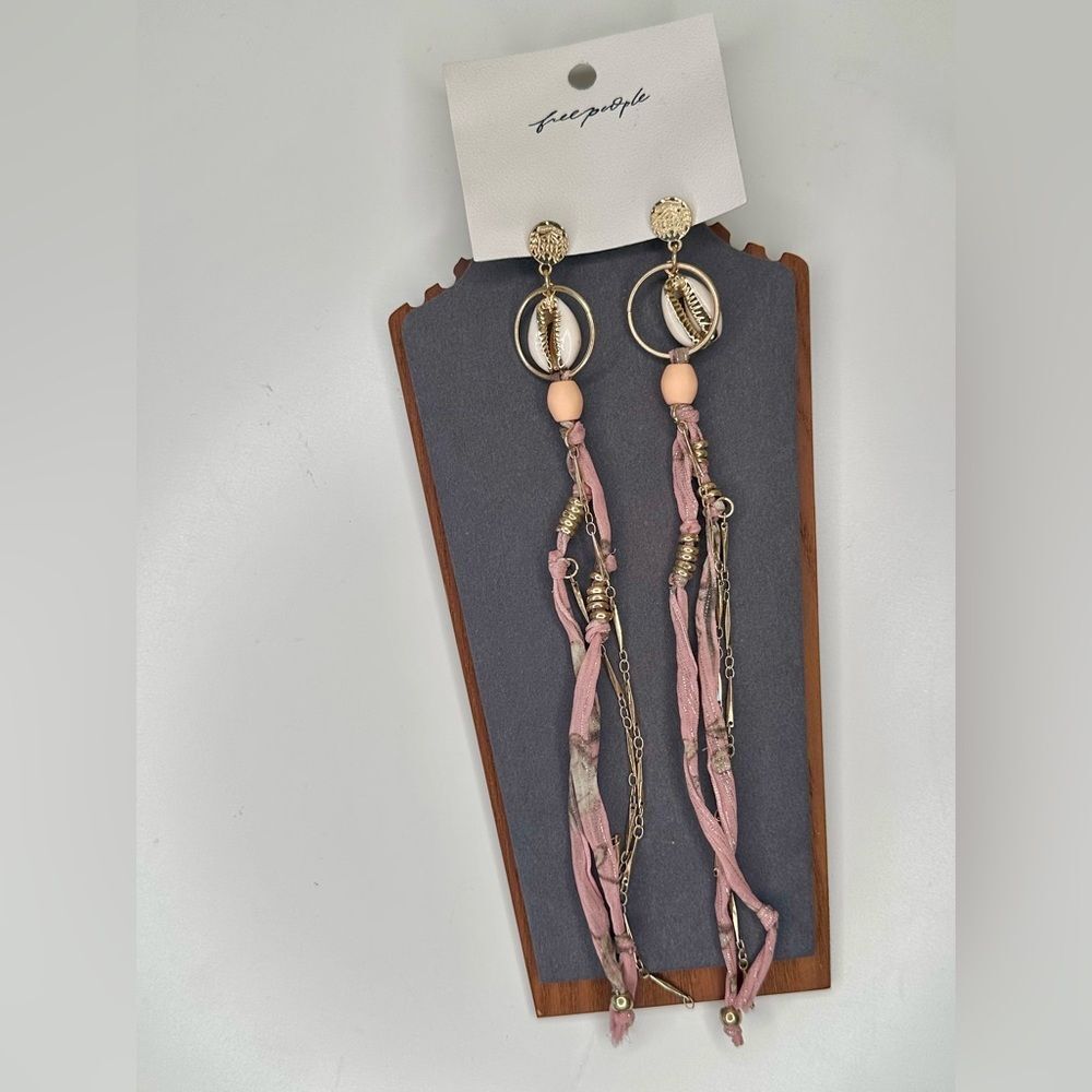 Free People Bridge Dangle Earrings Jewelry Gold-Tone Beaded Cowrie Shell - Picture 9 of 9